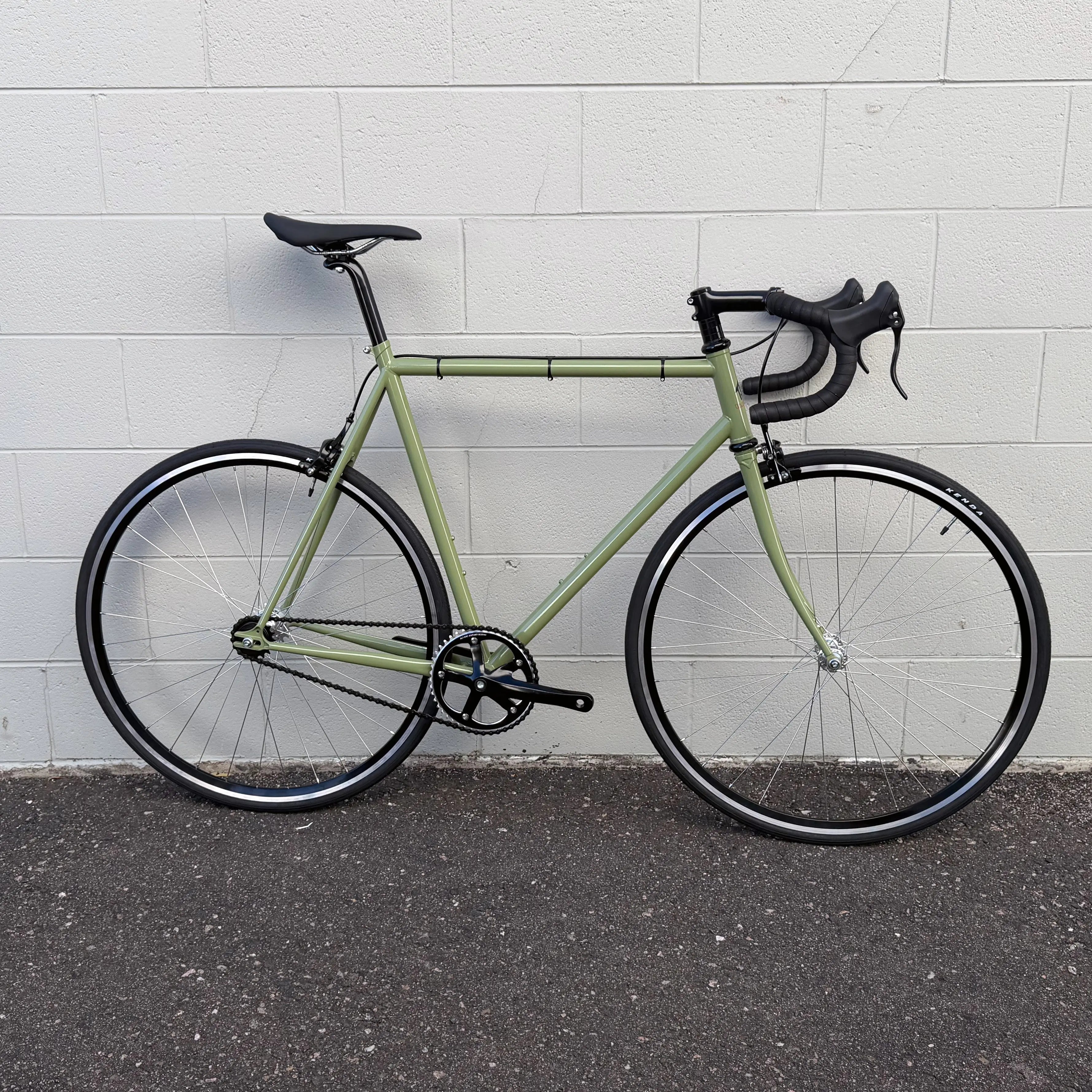 Wabi Classic, Willow Green, Black Components