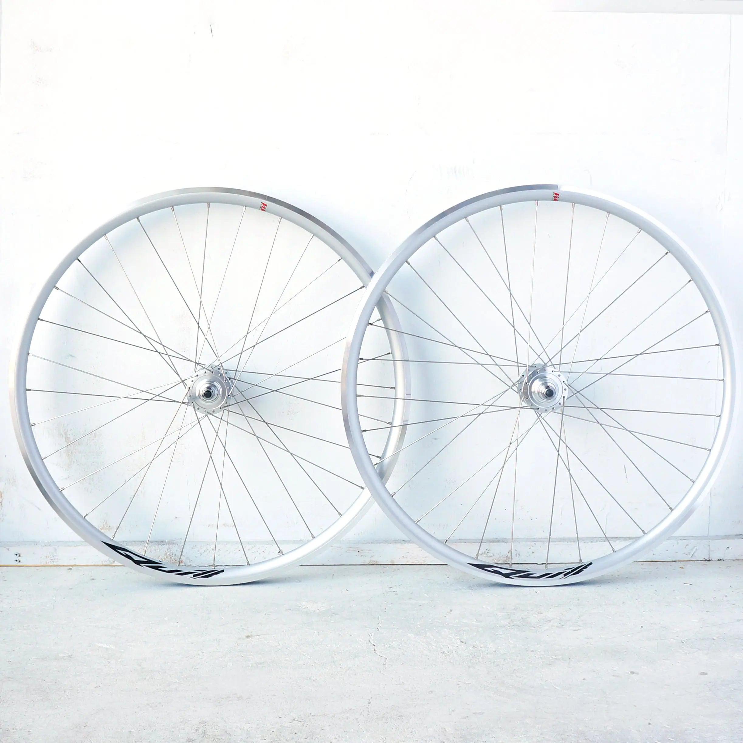 Velocity Quill Single Speed-Fixed Gear Tubeless-Ready Wheelset