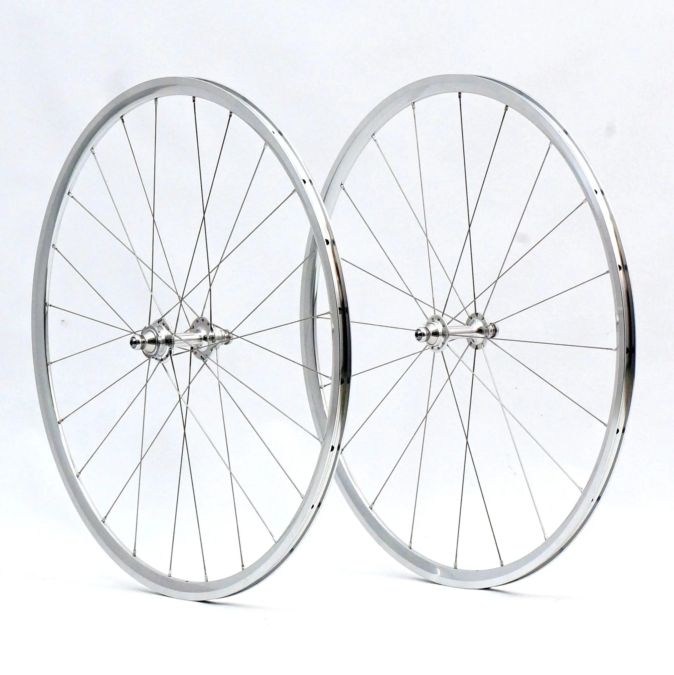 Silver cheap 700c wheelset